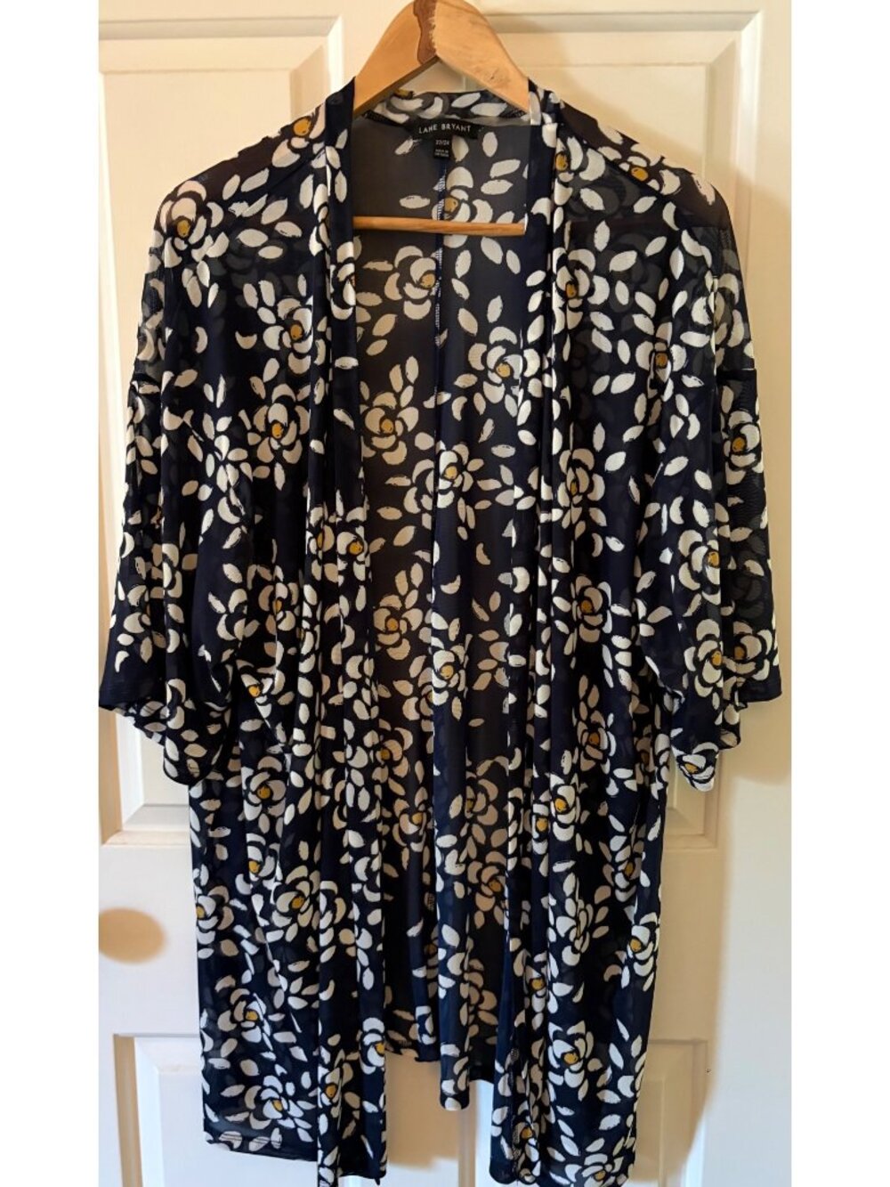 Lane Bryant Sheer Open Front Floral Print Kimona Size 22/24 - Picture 2 of 11